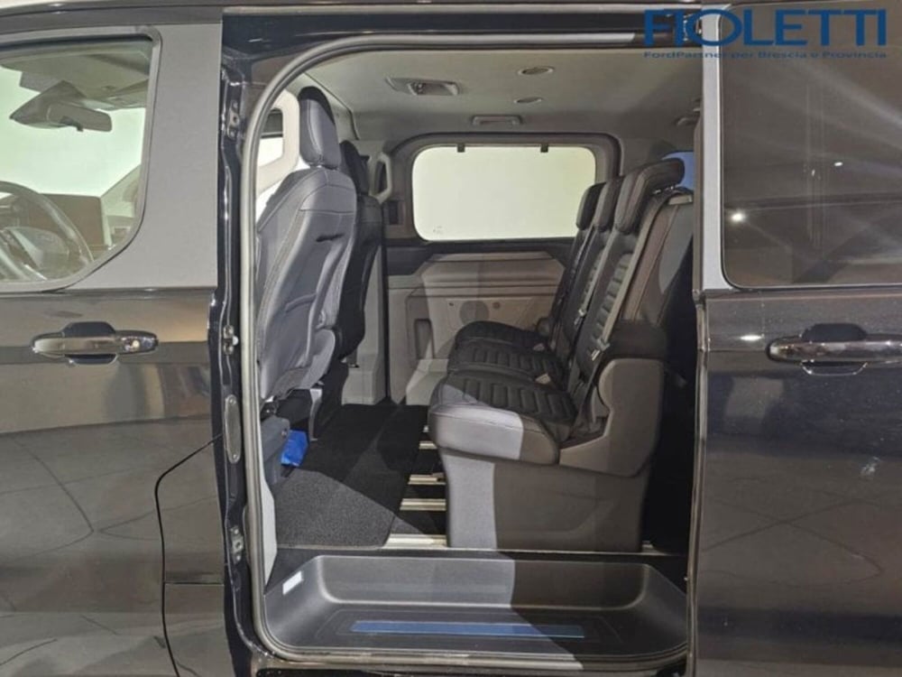 Ford Tourneo Custom nuova a Brescia (14)