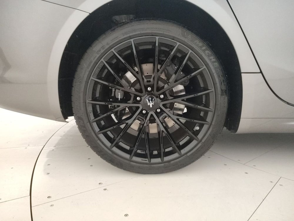 Maserati Ghibli usata a Alessandria (14)