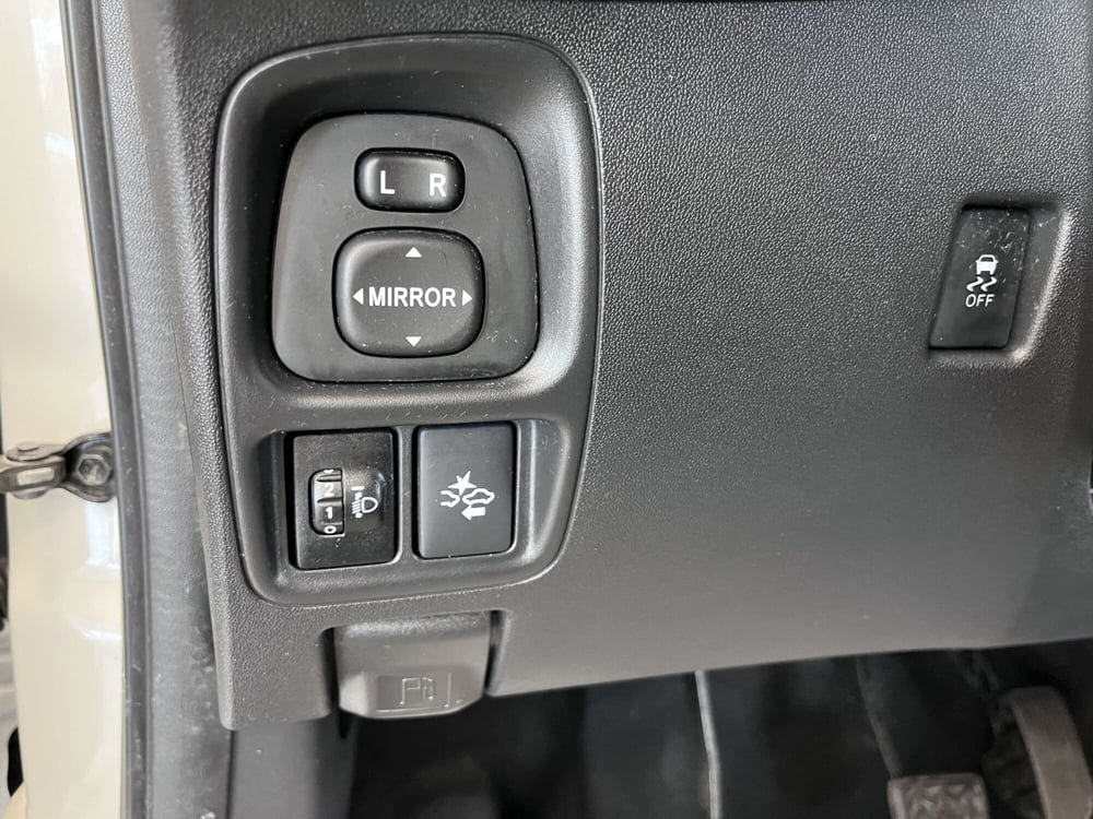 Toyota Aygo usata a Prato (14)