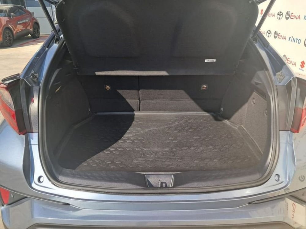 Toyota Toyota C-HR usata a Cagliari (10)
