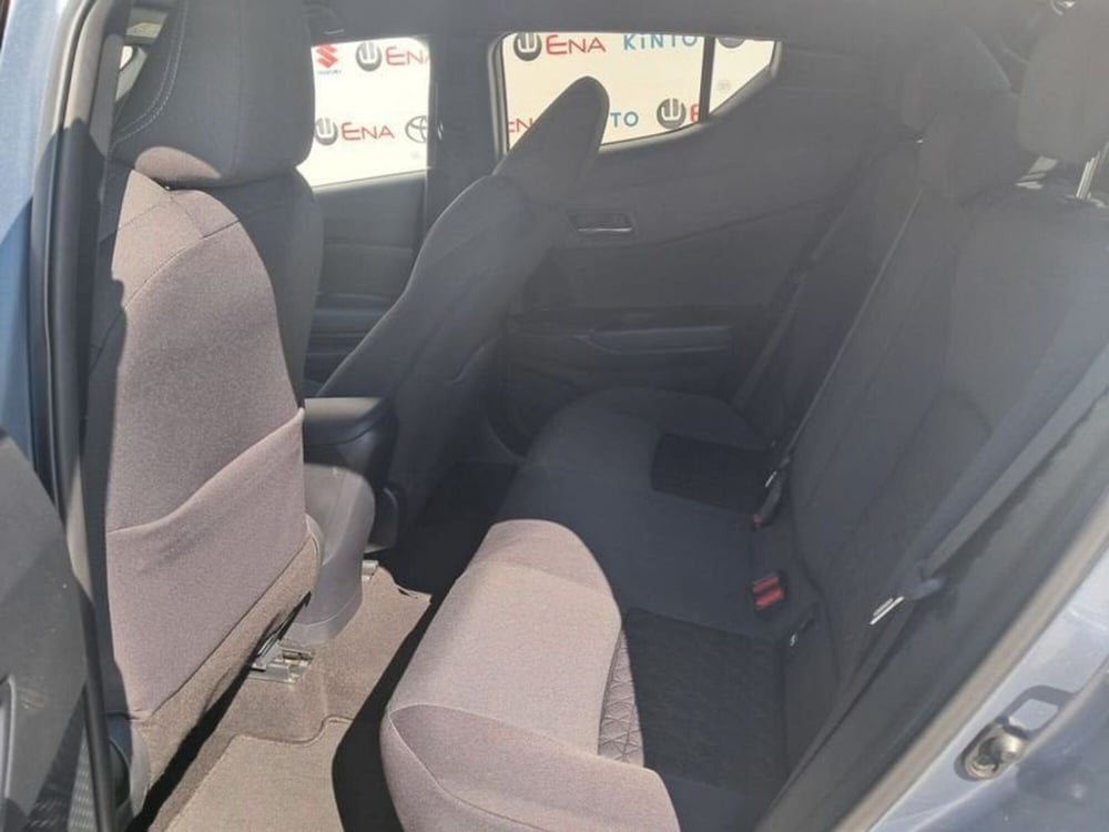 Toyota Toyota C-HR usata a Cagliari (13)