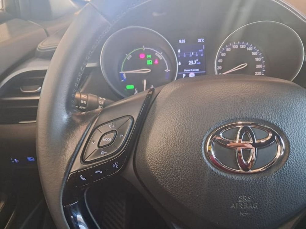 Toyota Toyota C-HR usata a Cagliari (15)