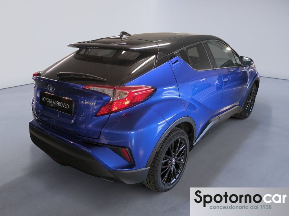 Toyota Toyota C-HR usata a Milano (7)