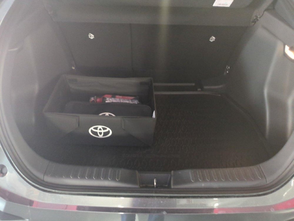 Toyota Toyota C-HR usata a Milano (10)