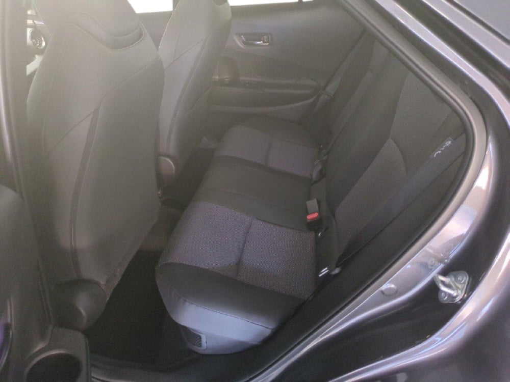 Toyota Toyota C-HR usata a Milano (11)