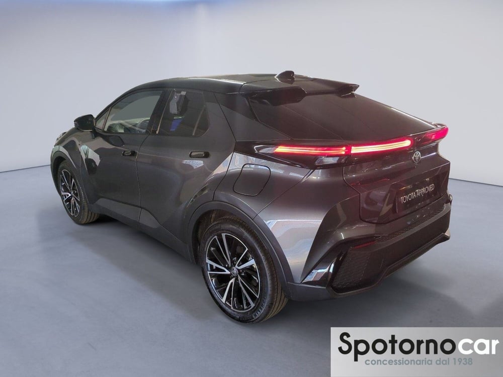 Toyota Toyota C-HR usata a Milano (3)