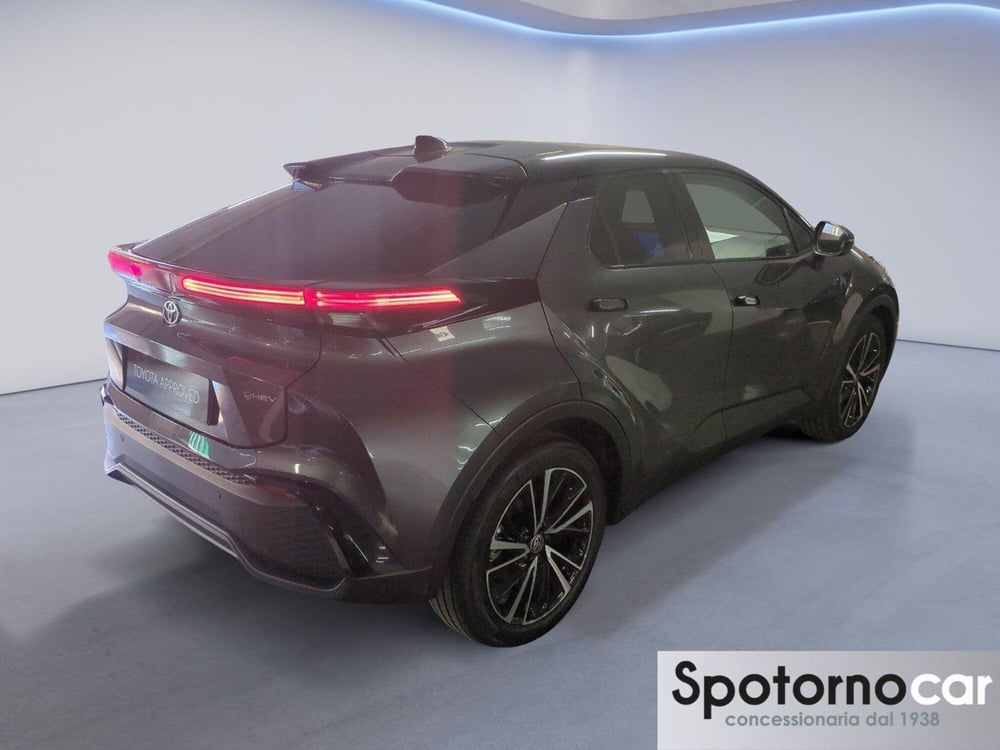 Toyota Toyota C-HR usata a Milano (6)