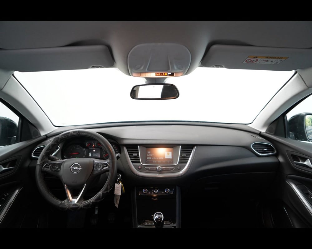 Opel Grandland X usata a Venezia (11)