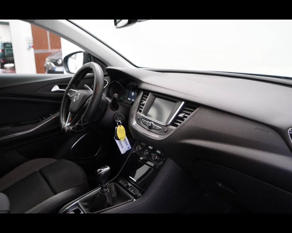 Opel Grandland X usata a Venezia (13)