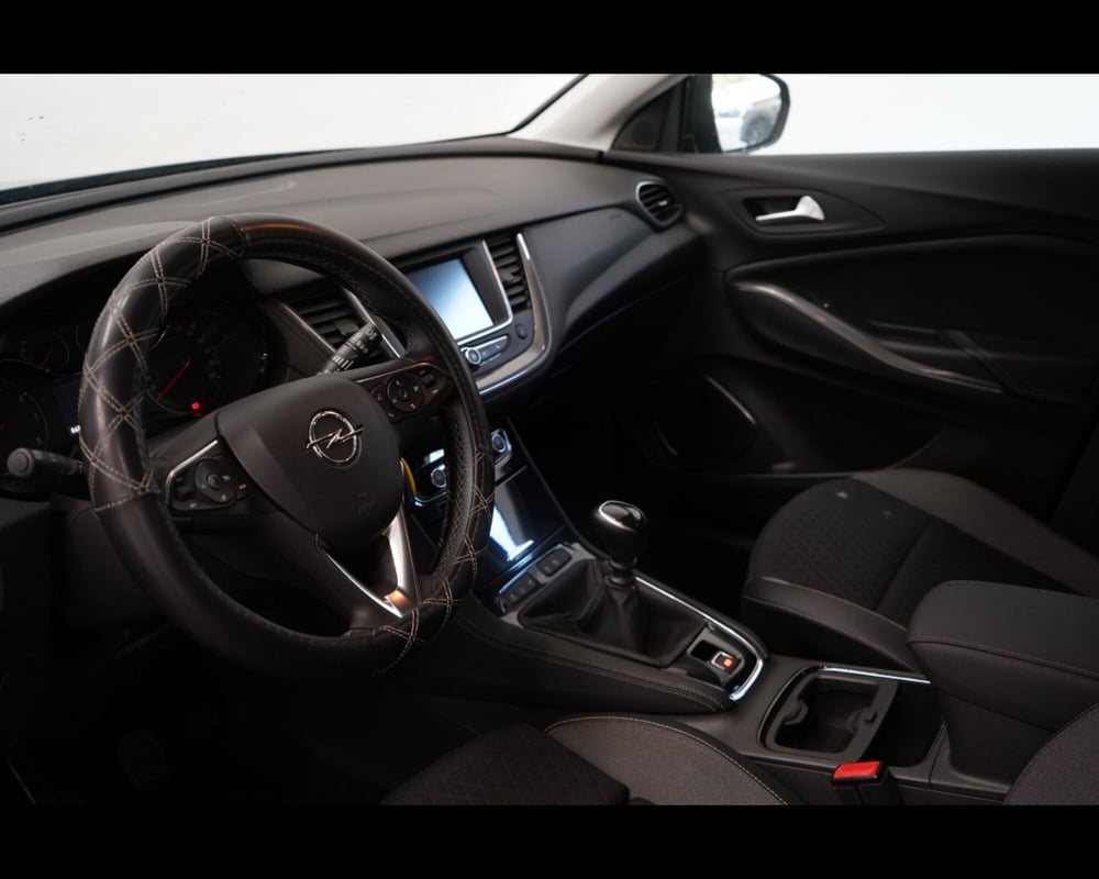 Opel Grandland X usata a Venezia (19)