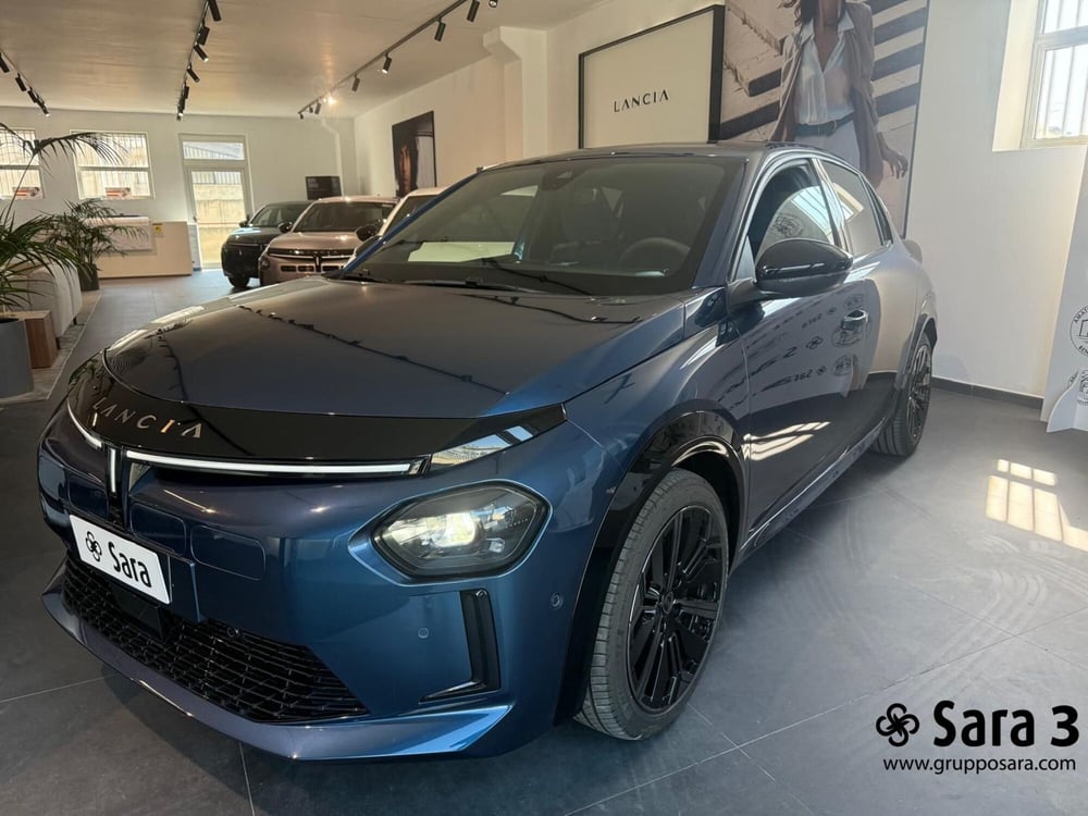 Lancia Ypsilon nuova a Benevento (2)