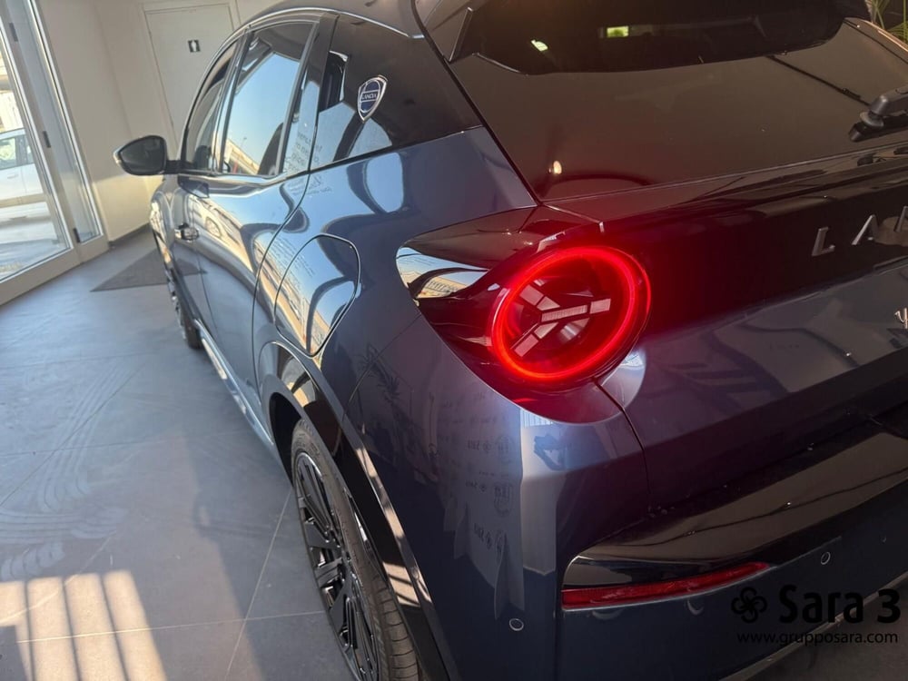Lancia Ypsilon nuova a Benevento (6)