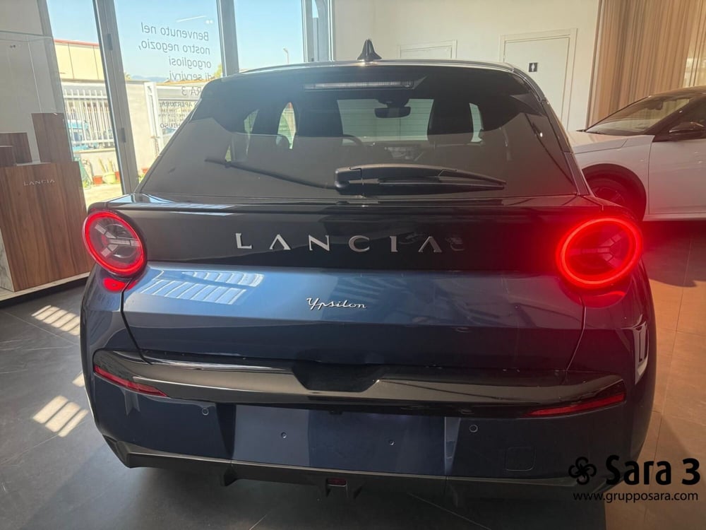 Lancia Ypsilon nuova a Benevento (8)