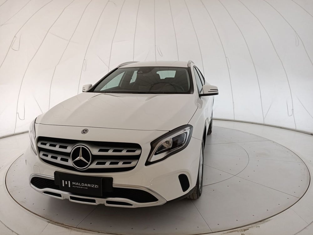 Mercedes-Benz GLA SUV usata a Bari