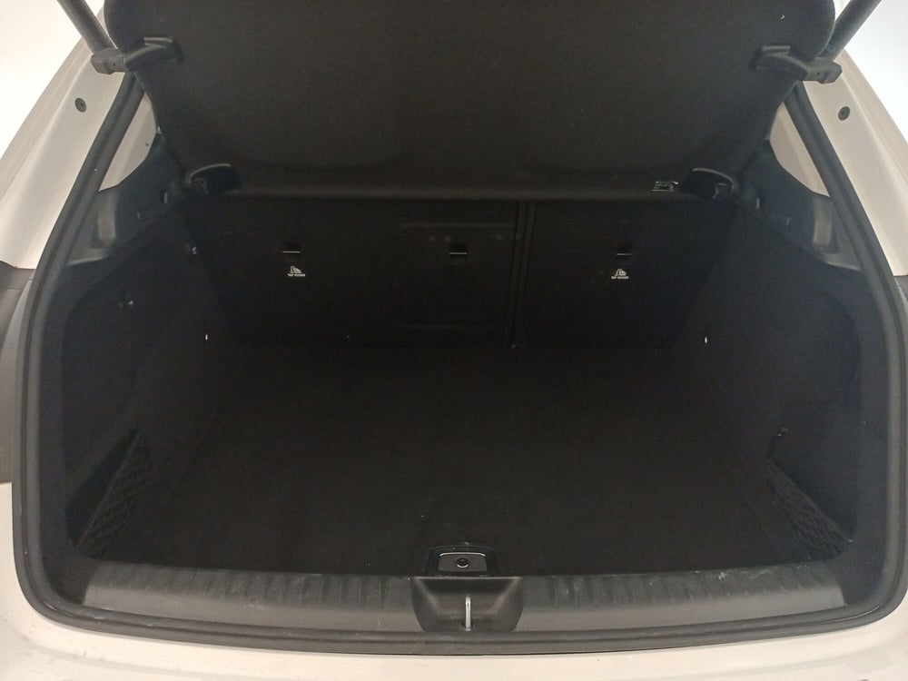 Mercedes-Benz GLA SUV usata a Bari (13)