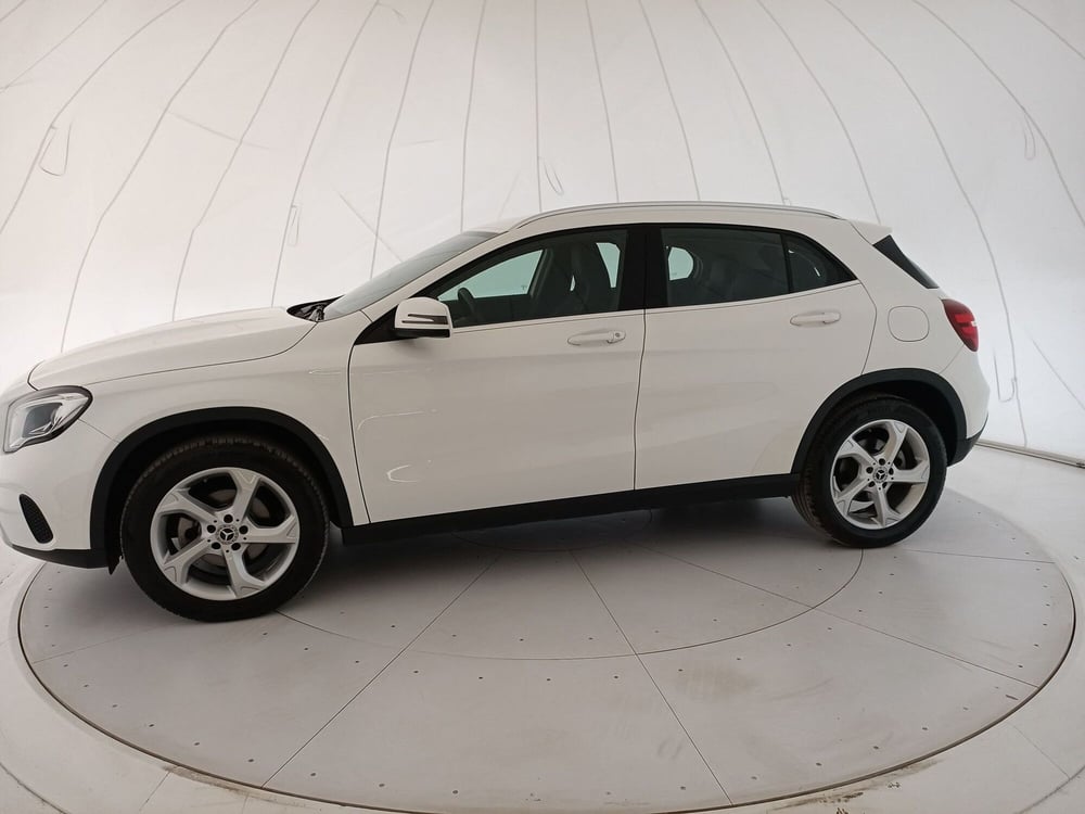 Mercedes-Benz GLA SUV usata a Bari (2)