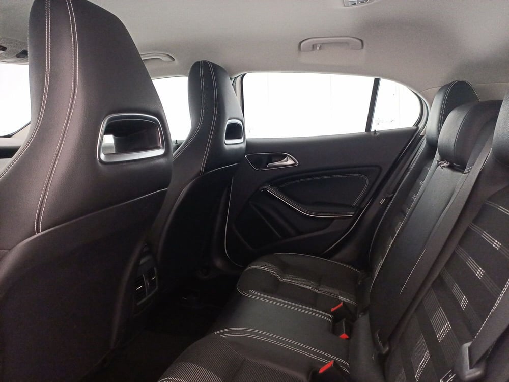 Mercedes-Benz GLA SUV usata a Bari (8)