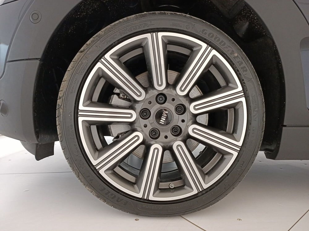 MINI Mini Clubman usata a Bari (13)
