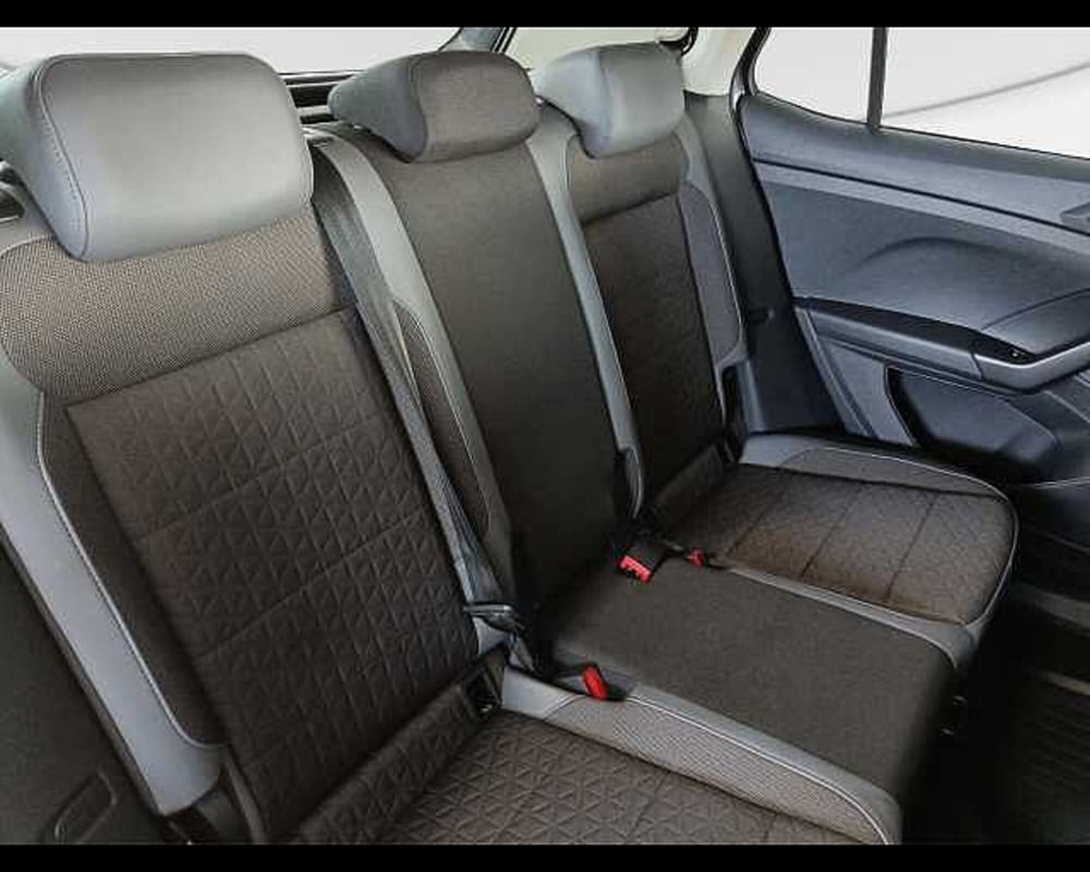 Volkswagen T-Cross usata a Roma (9)
