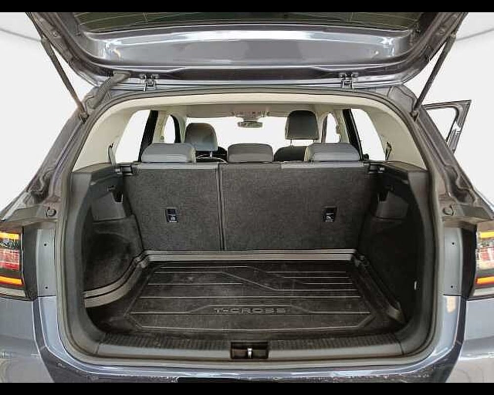 Volkswagen T-Cross usata a Roma (11)