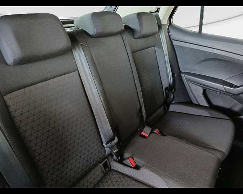 Volkswagen T-Cross usata a Roma (9)