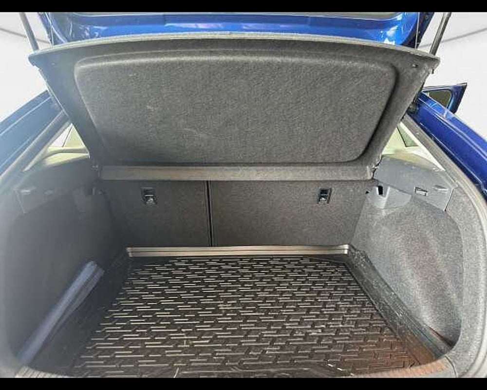 Volkswagen Taigo usata a Roma (11)