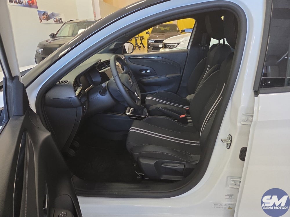 Opel Corsa nuova a Siena (2)