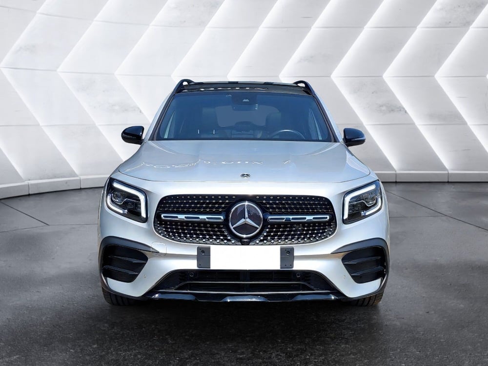 Mercedes-Benz GLB usata a Salerno (3)
