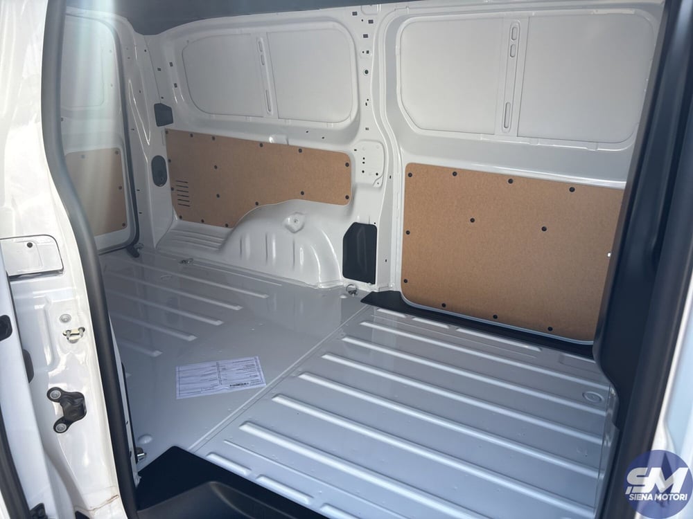 Opel Vivaro nuova a Firenze (10)