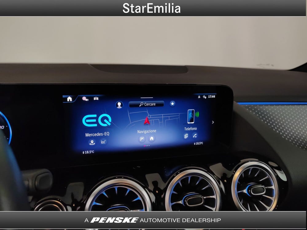 Mercedes-Benz EQA usata a Bologna (19)