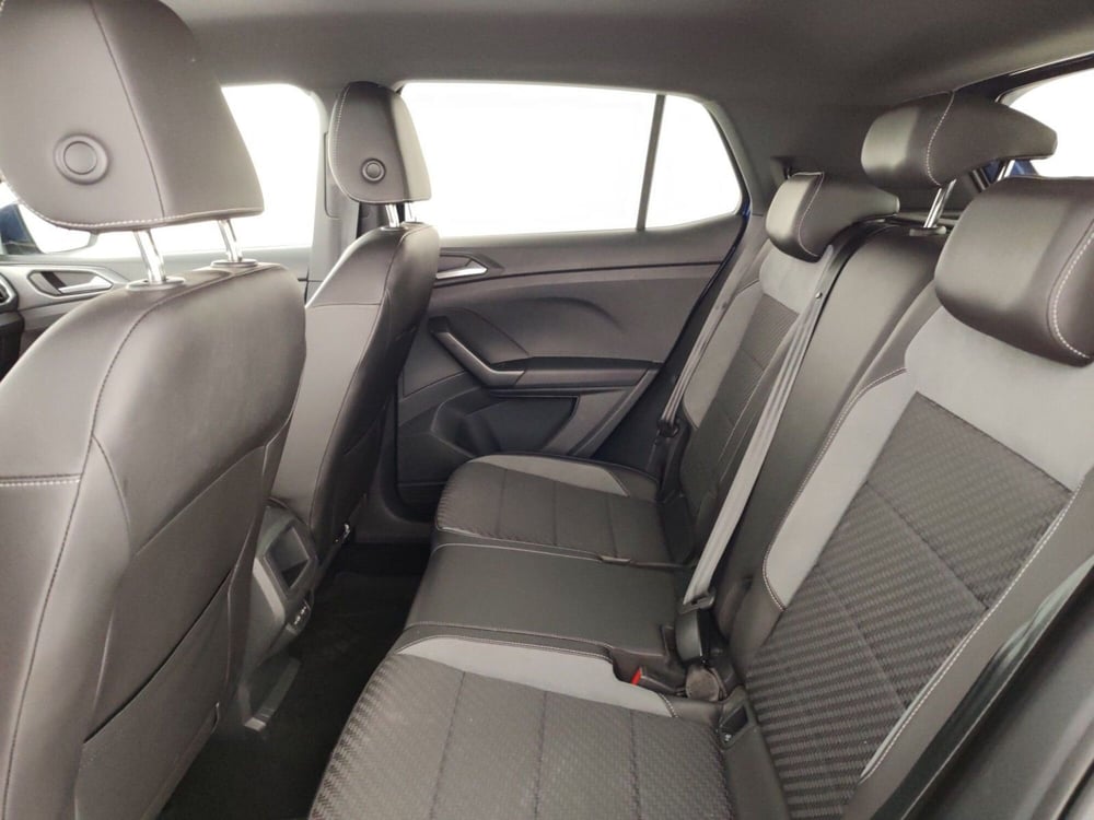 Volkswagen T-Cross usata a Massa-Carrara (10)