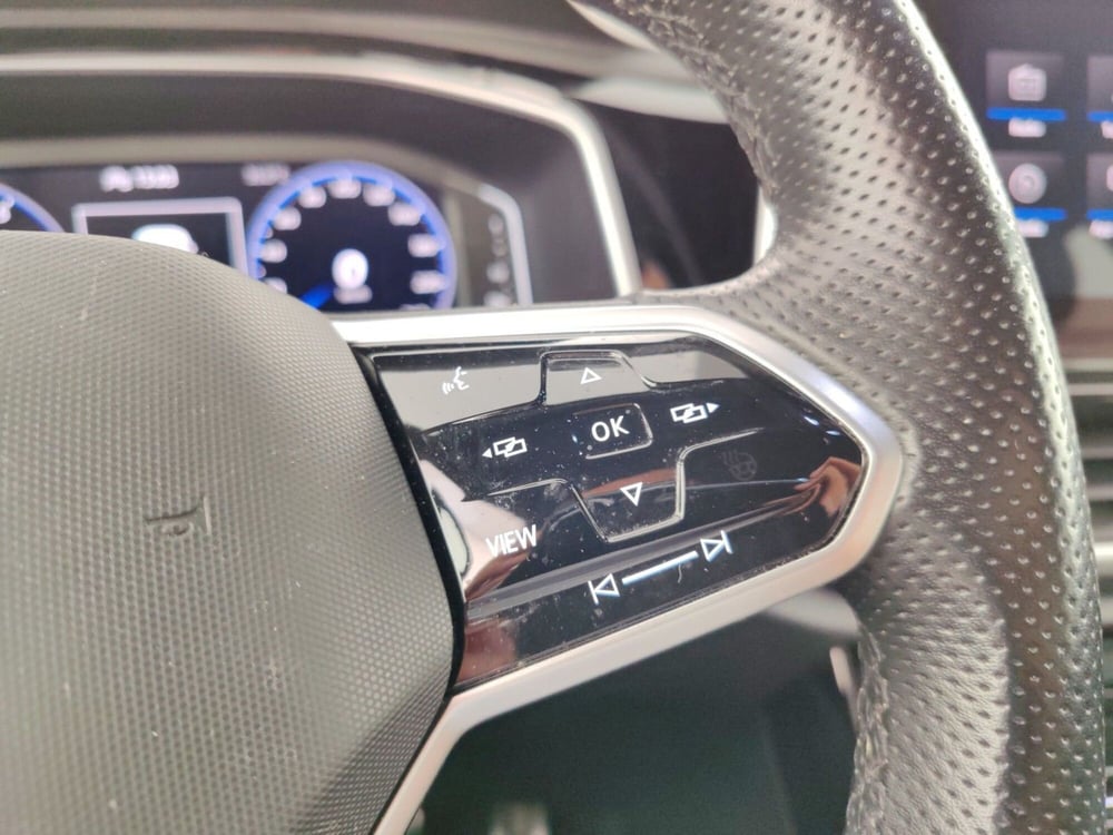 Volkswagen T-Roc usata a Massa-Carrara (13)