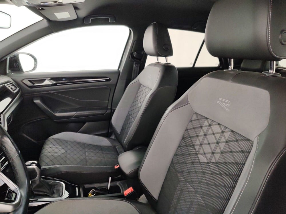 Volkswagen T-Roc usata a Massa-Carrara (9)