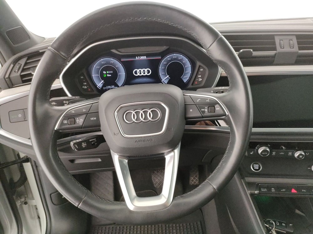 Audi Q3 Sportback usata a Napoli (17)