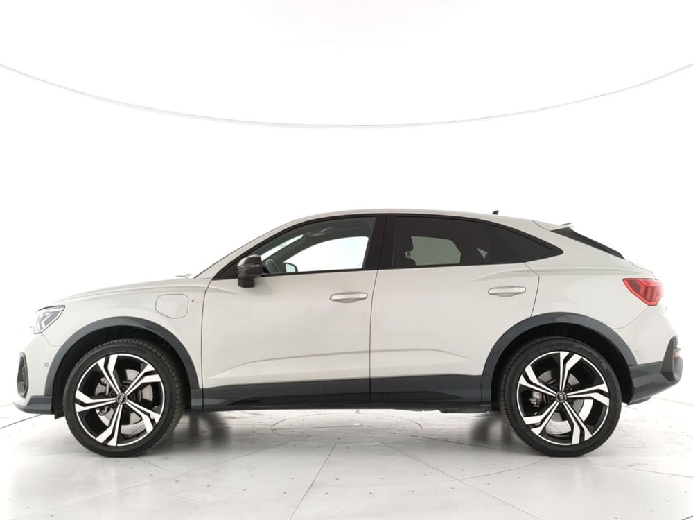 Audi Q3 Sportback usata a Napoli (6)