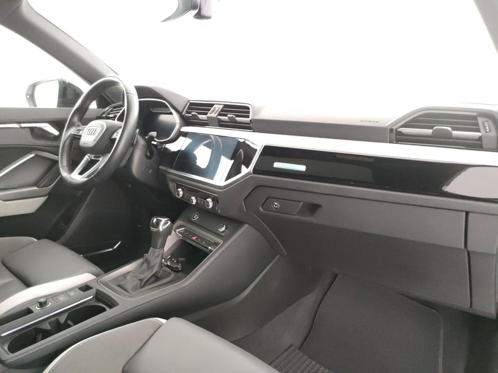 Audi Q3 Sportback usata a Napoli (8)