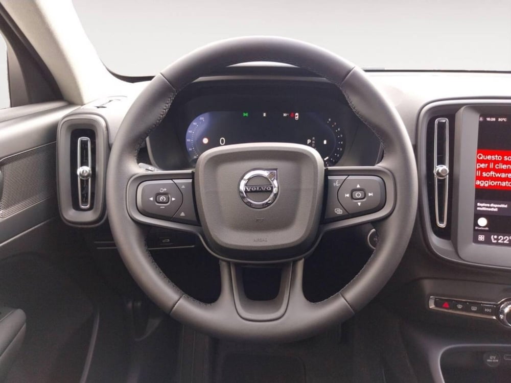 Volvo XC40 nuova a Ravenna (12)