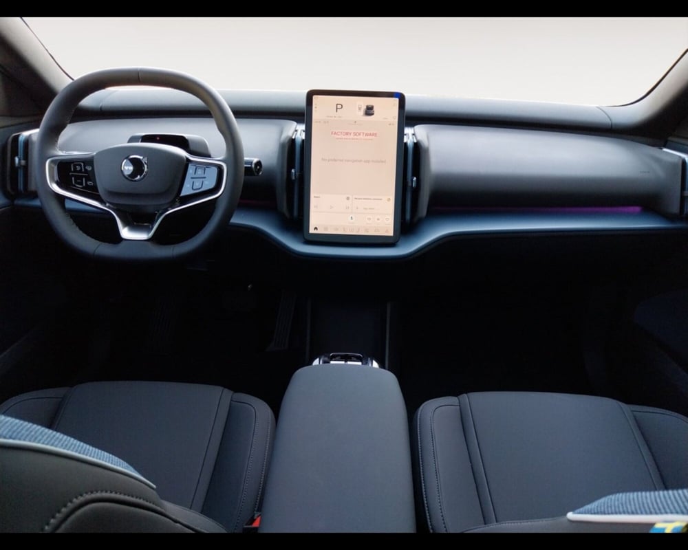 Volvo EX30 Cross Country nuova a Bologna (10)