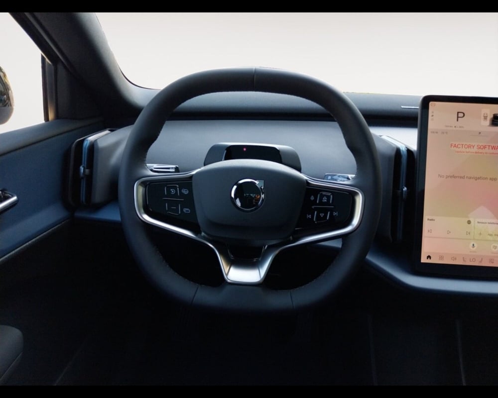 Volvo EX30 Cross Country nuova a Bologna (11)