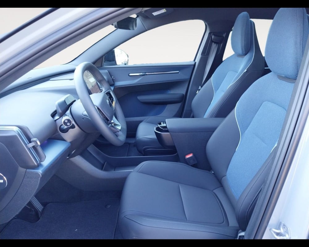 Volvo EX30 Cross Country nuova a Bologna (13)