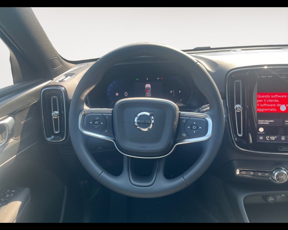 Volvo XC40 nuova a Ravenna (11)