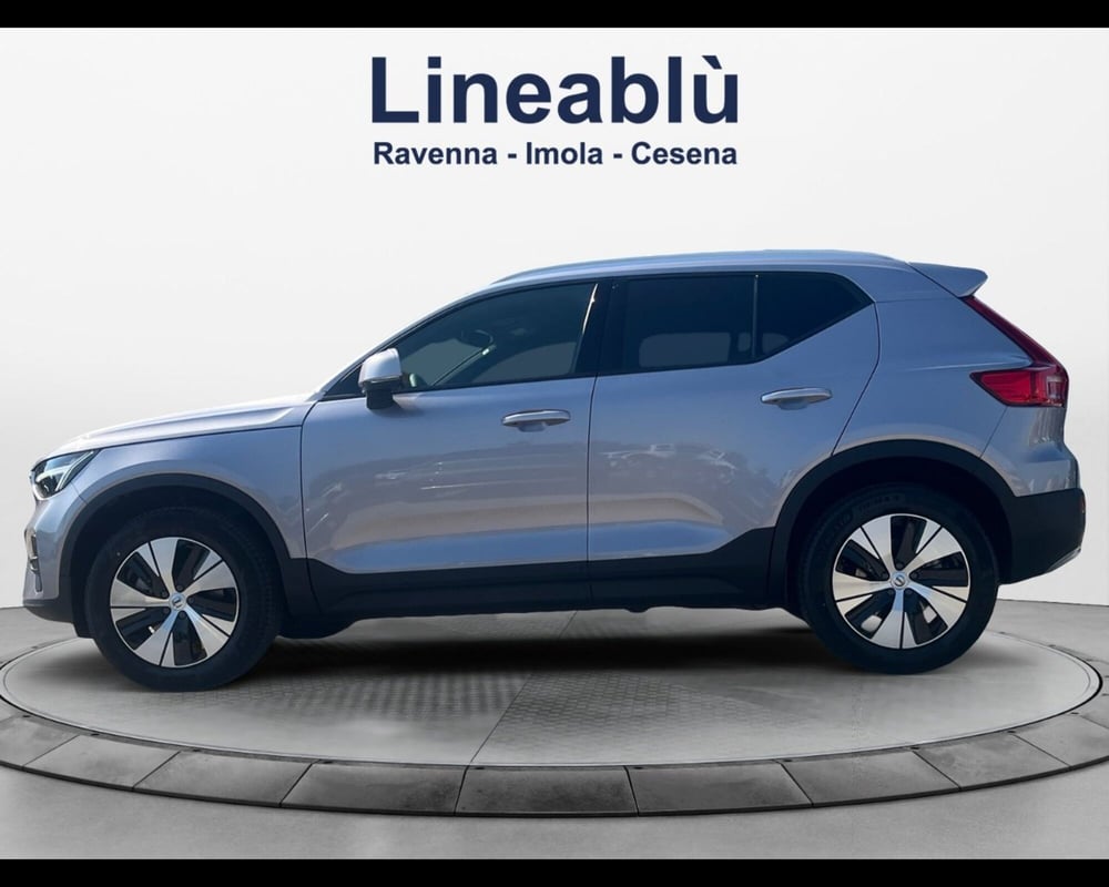 Volvo XC40 nuova a Ravenna (2)