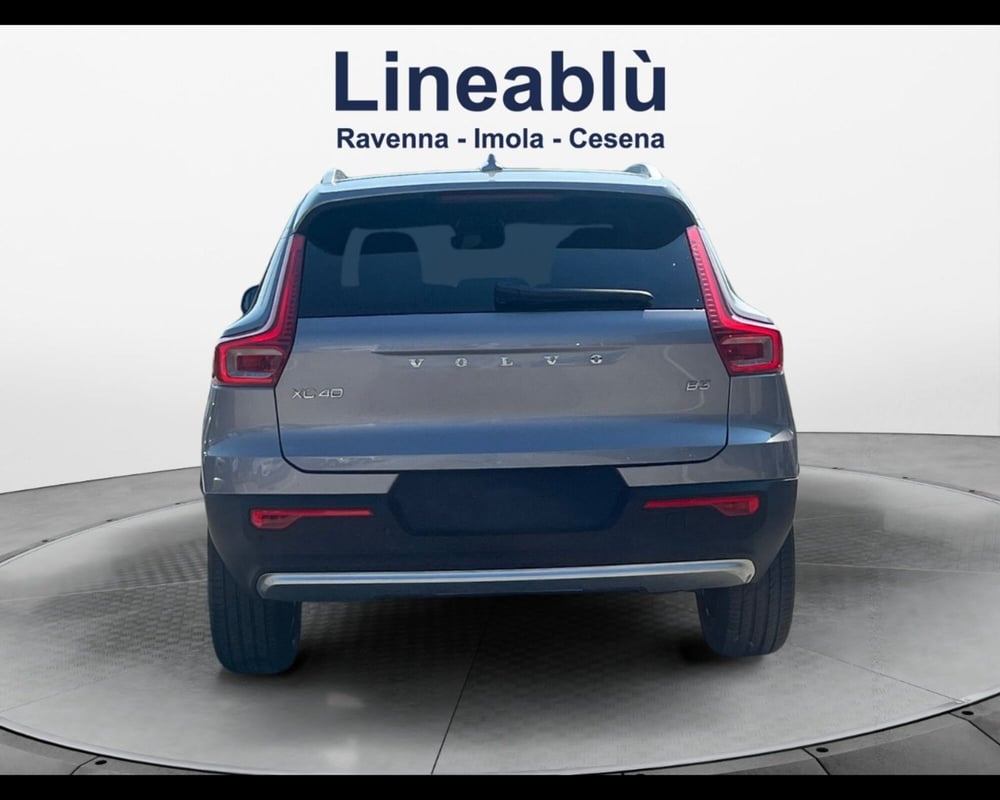 Volvo XC40 nuova a Ravenna (4)