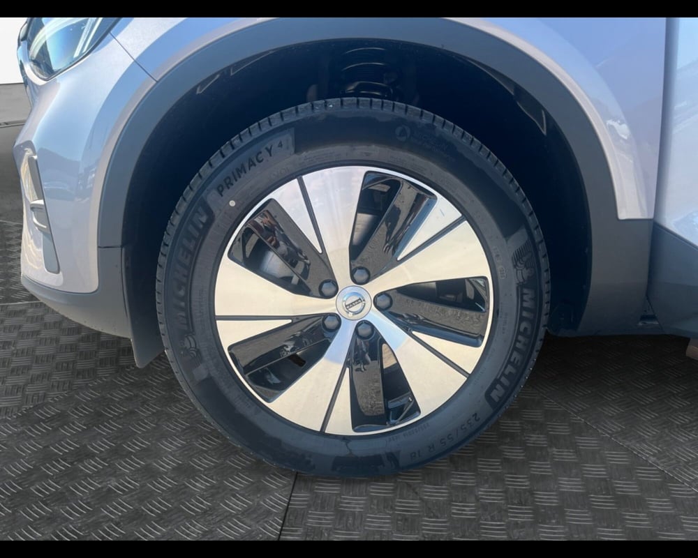 Volvo XC40 nuova a Ravenna (9)