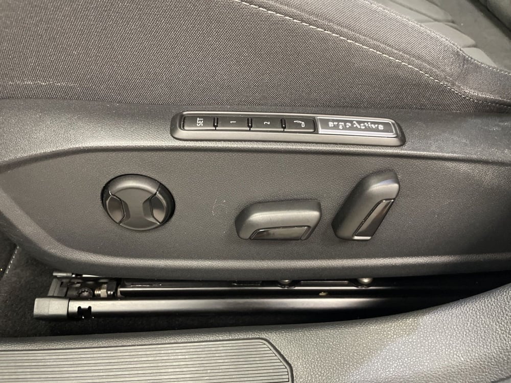 Volkswagen Golf Variant usata a Varese (12)