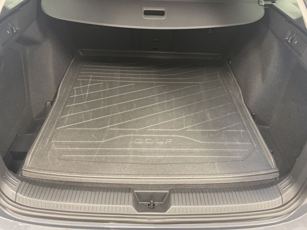Volkswagen Golf Variant usata a Varese (13)