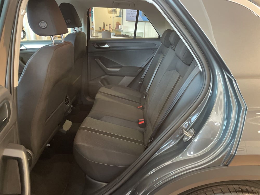 Volkswagen T-Roc nuova a Varese (11)