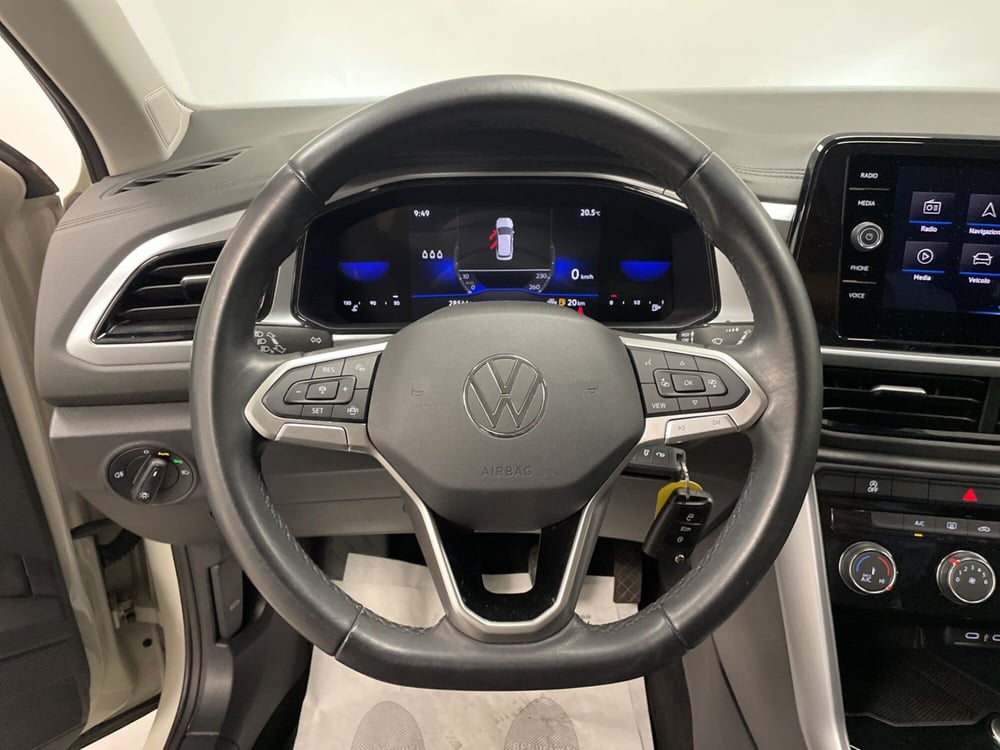 Volkswagen T-Roc usata a Varese (15)
