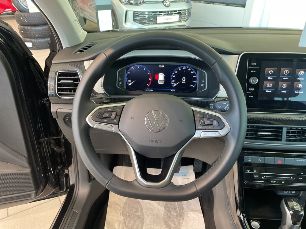 Volkswagen T-Cross usata a Varese (13)