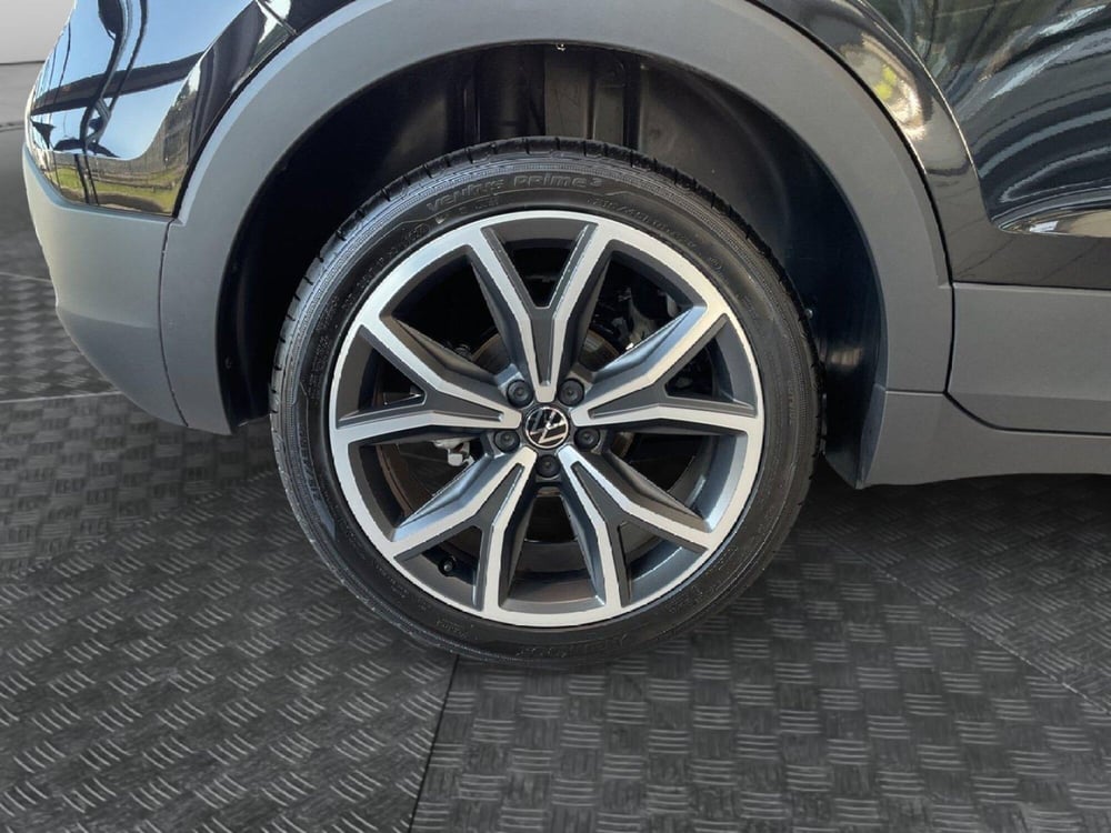Volkswagen T-Cross usata a Varese (6)